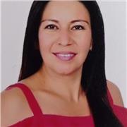 Soy una persona con empatía para relacionarme con otras personas, facilidad en darme a entender durante el proceso de aprendizaje, sé escuchar y dar solución a inquietudes. 
Respetuosa y siempre atenta a las inquietudes que se presenten